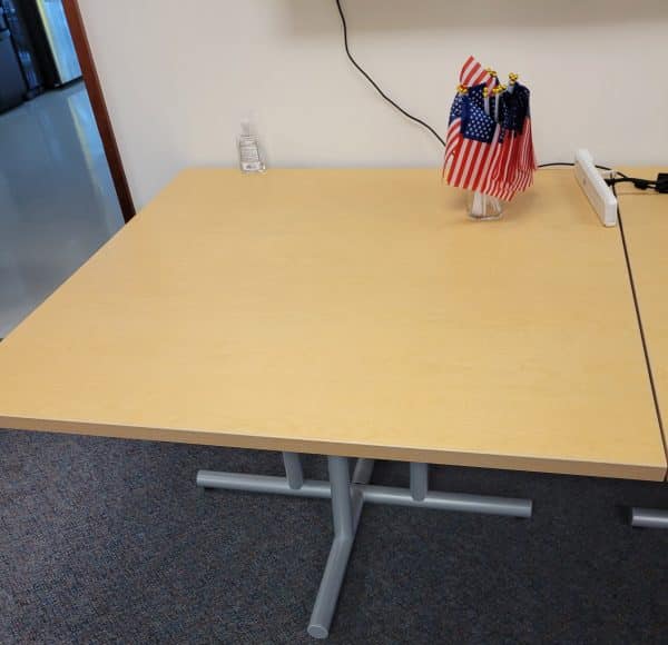 4'x4' Square Maple Table