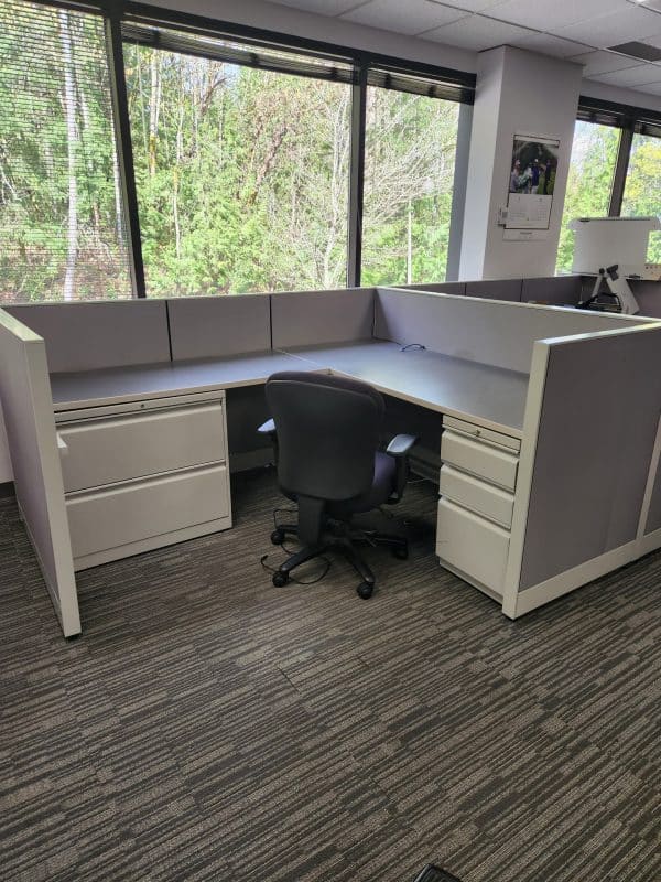 HON Workstation (Used) - Image 4